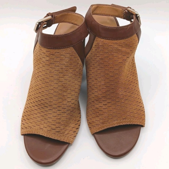 Franco Sarto Women's Brown Peep Toe Wedge Sandals - Picture 1 of 7